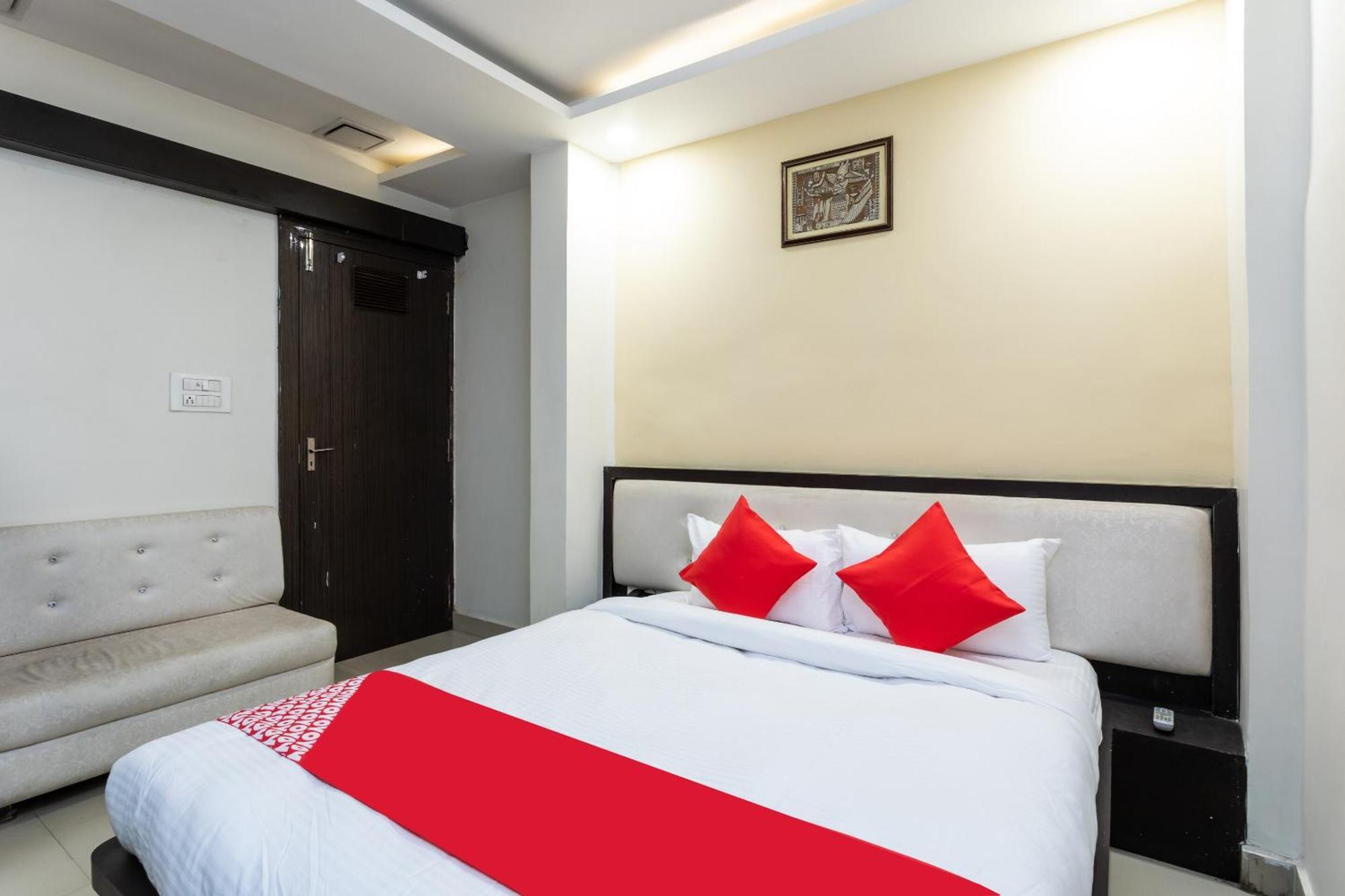 Spot On Hotel Trishla بوبال المظهر الخارجي الصورة