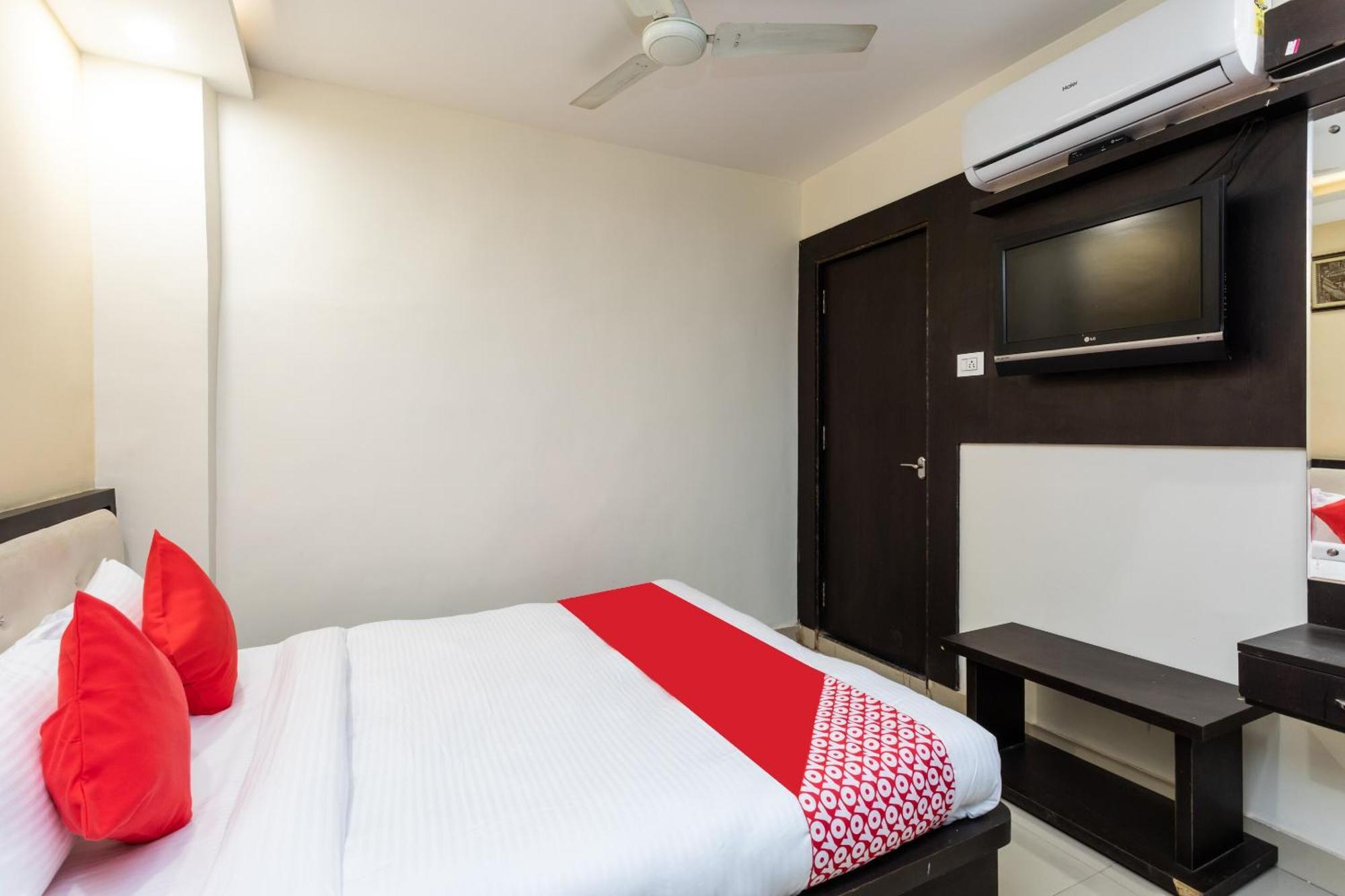 Spot On Hotel Trishla بوبال المظهر الخارجي الصورة