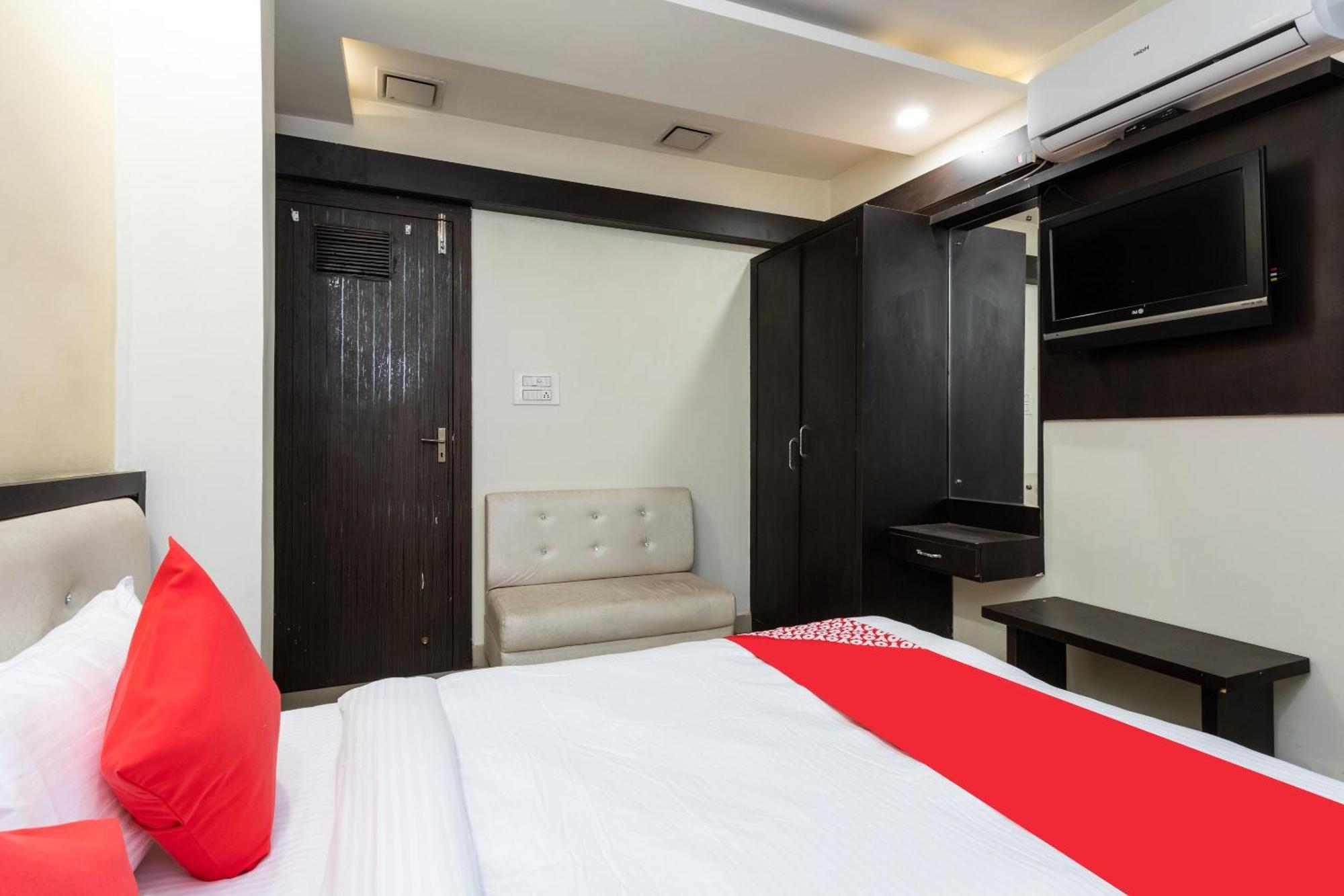 Spot On Hotel Trishla بوبال المظهر الخارجي الصورة